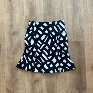 Chic Black and White Geometric Skirt